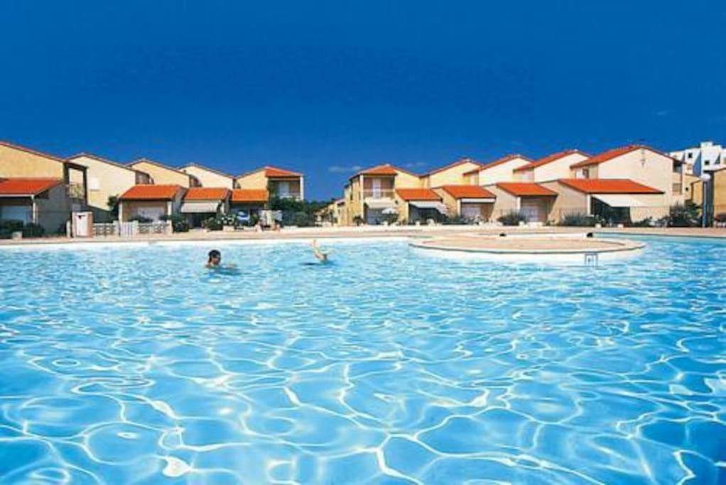 Maison Avec Spa En Front De Mer 르발카레스 외부 사진